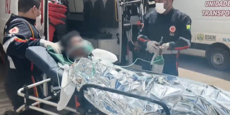 Tentativa de furto em galpão termina com jovem ferido por descarga elétrica