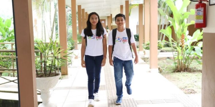 Mais de 700 vagas gratuitas em cursos de línguas são ofertadas para o primeiro semestre de 2026 no Acre