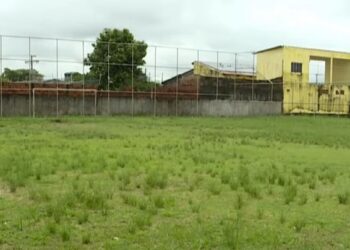 Centro Poliesportivo da Baixada vira símbolo de abandono no Acre