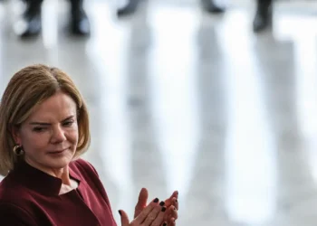 Fim da escala 6×1: governo pode enviar projeto para agilizar aprovação