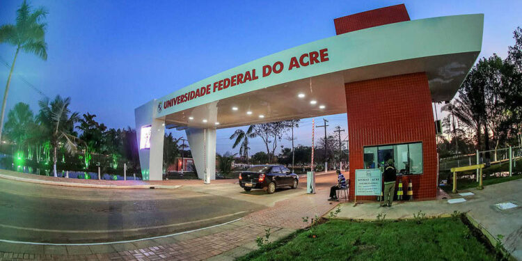 Ufac abre inscrições para Mestrado em Educação na regional Tarauacá-Envira